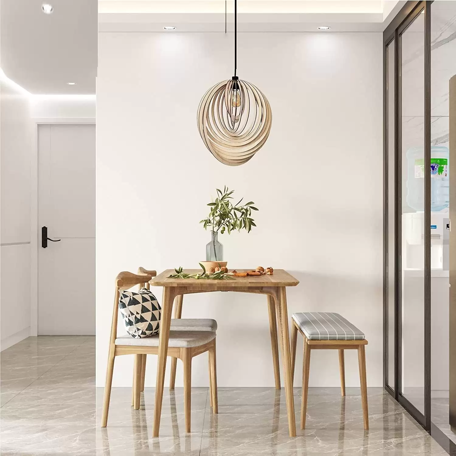 8 Spirale Wooden Pendant